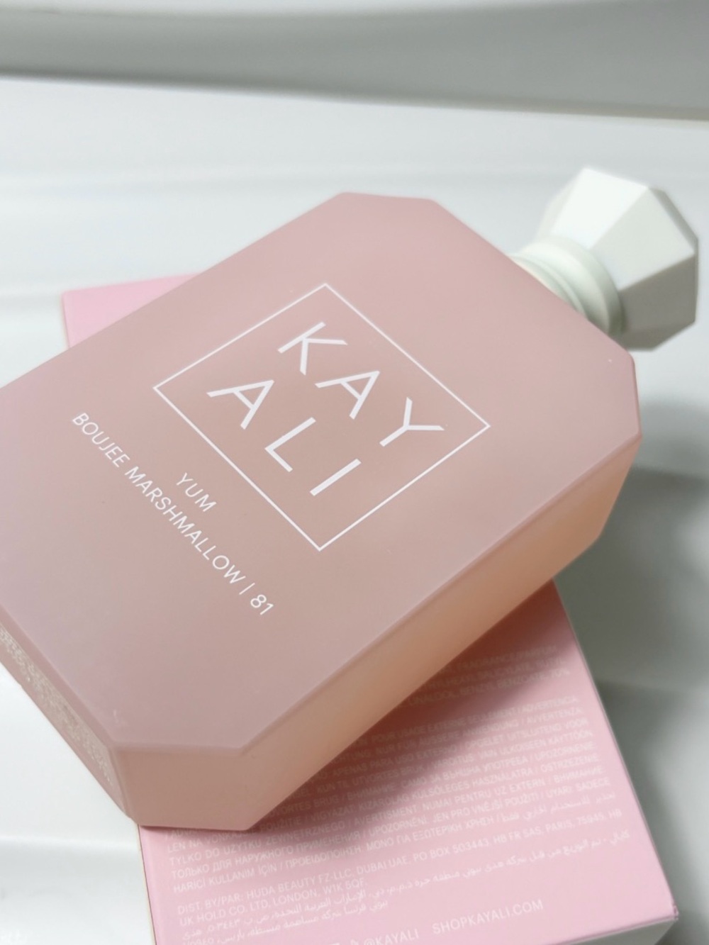 KAYALI Yum Boujee Marshmallow Pink Eau de Parfum - Picture 4 of 4